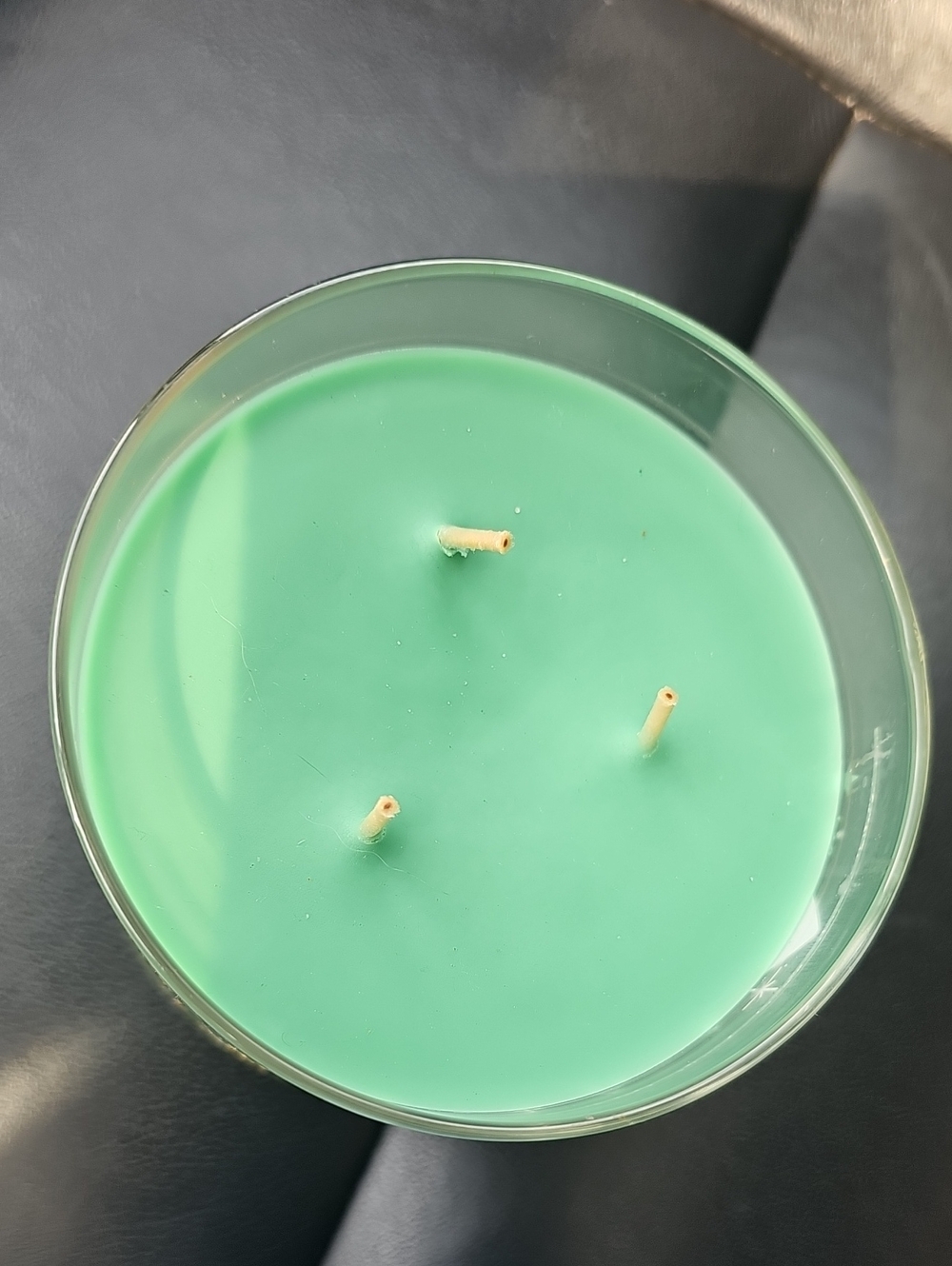 Bath & Body Works 3 Wick Candle. Vanilla Bean Noel - Picture 2 of 4